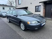 Begagnad Volvo V70 Momentum 170 HK (125 kW) 2008 Grå Kombi