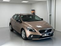 begagnad Volvo V40 CC D2 Powershift Momentum 115hk / drag