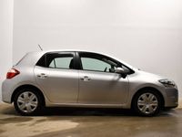 begagnad Toyota Auris 5-dörrar 1.4 D AUX Farthållare Nybes Låga mil