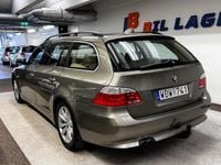 Begagnad BMW 525 192 HK (141 kW) 2004 Grön Kombi