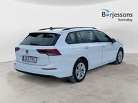 Begagnad VW Golf VIII Life 117 HK (86 kW) 2022 Vit Kombi