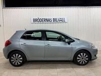Begagnad Toyota Auris 124 HK (91 kW) 2008 Grå Halvkombi