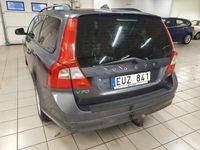 begagnad Volvo V70 D3 Momentum Euro 5 NYSERVAD