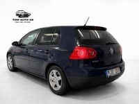 Begagnad VW Golf V Trendline 140 HK (102 kW) 2007 Mörkblå Halvkombi
