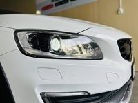 begagnad Volvo V60 CC D3 Momentum Euro 6 150hk kamrembytt
