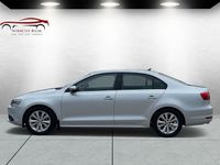 begagnad VW Jetta 1.6 TDI Premium, Sport / Automat