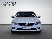 Begagnad Volvo S60 R-Design 181 HK (133 kW) 2014 Vit Sedan