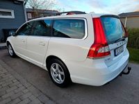 begagnad Volvo V70 D4 AWD Geartronic Momentum 181HK