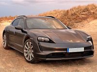 Begagnad Porsche Taycan Cross Turismo 350 kW (476 HK) 2022 Volcano grey metallic Sedan