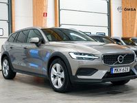 begagnad Volvo V60 CC B4 AWD Momentum Advanced Edt 197hk