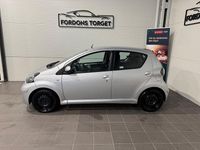 Begagnad Toyota Aygo 68 HK (50 kW) 2009 Silver Halvkombi
