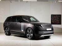 Begagnad Land Rover Range Rover First Edition 530 HK (389 kW) 2023 Mörkgrå SUV