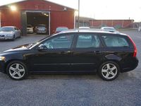 Begagnad Volvo V50 Momentum 116 HK (85 kW) 2011 Svart Kombi