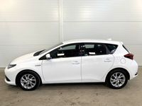 begagnad Toyota Auris Hybrid 1.8 HSD Hybrid Active Kamera 2016 2016, Halvkombi