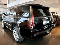 begagnad Cadillac Escalade 6.2 V8 4WD SW Platinum 7-sits 426hk