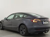 begagnad Tesla Model 3 Standard Range Plus Refresh AP Pano Drag VHjul 2021, Halvkombi