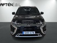 Begagnad Mitsubishi Outlander 224 HK (164 kW) 2020 Svart SUV