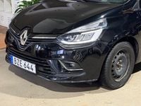 Begagnad Renault Clio IV Intens 90 HK (66 kW) 2018 Svart Halvkombi