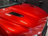 Begagnad Jaguar F-Pace SVR 550 HK (404 kW) 2024 Sangoilla orange SUV