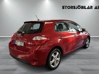 Begagnad Toyota Auris Plus 132 HK (97 kW) 2012 Mörkröd Halvkombi