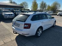 begagnad Skoda Octavia COMBI 1.0TSI AUT PREMIUM VÄRMARE NAVI DRAG 2-ÅRS GARANTI