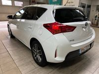 begagnad Toyota Auris Hybrid e-CVT*800kr/mån*El&Bensin