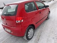 Begagnad VW Fox 54 HK (39 kW) 2007 Röd Halvkombi