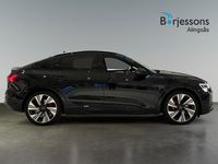 Begagnad Audi Q8 Sportback e-tron S-Line 300 kW (408 HK) 2023 Mytsvart metallic SUV