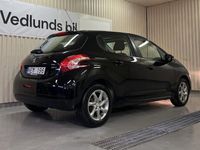 begagnad Peugeot 208 5dr 1.2 VTi Glastak Navi Blåtand skatt 360:-