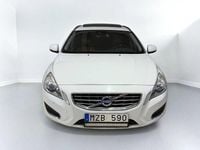 Begagnad Volvo V60 Momentum 163 HK (119 kW) 2013 Vit Kombi