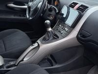 Begagnad Toyota Auris 124 HK (91 kW) 2008 Halvkombi