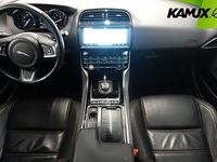 begagnad Jaguar XE 20t Aut RÄNTA Navi Värmare Kamera Skinn 2019, Sedan