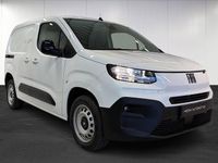 Begagnad Fiat Doblò 2024 Vit Minibuss