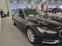 Begagnad Volvo V90 Momentum 303 HK (222 kW) 2019 Svart Kombi