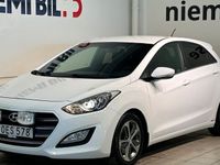 begagnad Hyundai i30 5-dörrar 1.6 Aut Go Edtion Navi MoK Kamera SoV