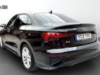 begagnad Audi A3 Sedan 35 TFSI S-Line Black Optik 2021, Halvkombi