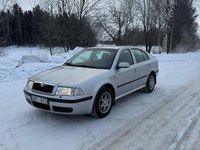Begagnad Skoda Octavia Elegance 102 HK (75 kW) 2003