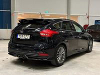 Begagnad Ford Focus ST 250 HK (183 kW) 2017 Svart Halvkombi