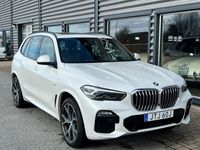 begagnad BMW X5 X5xDrive 45e M Sport | H&K | Dragkrok | Panorama