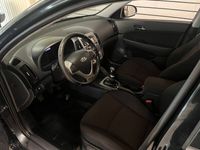 begagnad Hyundai i30 1.6 CRDi 116hk Motorvärmare/Klima/Nyservad