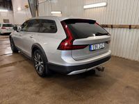 begagnad Volvo V90 CC B4 AWD Geartronic Momentum Euro 6