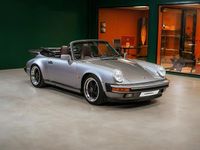 Begagnad Porsche 911 Carrera Cabriolet 231 HK (169 kW) 1987 Ljusgrå Cab