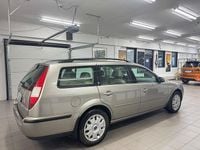 Begagnad Ford Mondeo 146 HK (107 kW) 2001 Ljusgrå Kombi