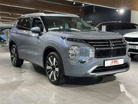 Begagnad Mitsubishi Outlander Instyle 306 HK (225 kW) 2025 Moonstone grey with black roof SUV