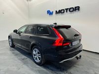 begagnad Volvo V90 CC D4 AWD Momentum Plus VOC Drag D-värm