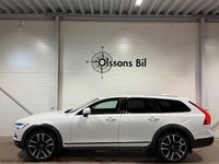 Begagnad Volvo V90 CC Momentum 190 HK (139 kW) 2020 Vit Kombi