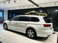 begagnad VW Passat 2.0 TDI 4Motion R-LINE Nykamrem 2017, Kombi