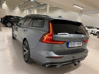begagnad Volvo V60 T6 Hybrid AWD R-Design HuD 360Kamera Drag 2020, Kombi