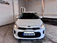 Begagnad Kia Rio 120 HK (88 kW) 2019 Vit Halvkombi