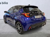 Begagnad Toyota Yaris Hybrid 132 HK (97 kW) 2024 Blå Halvkombi